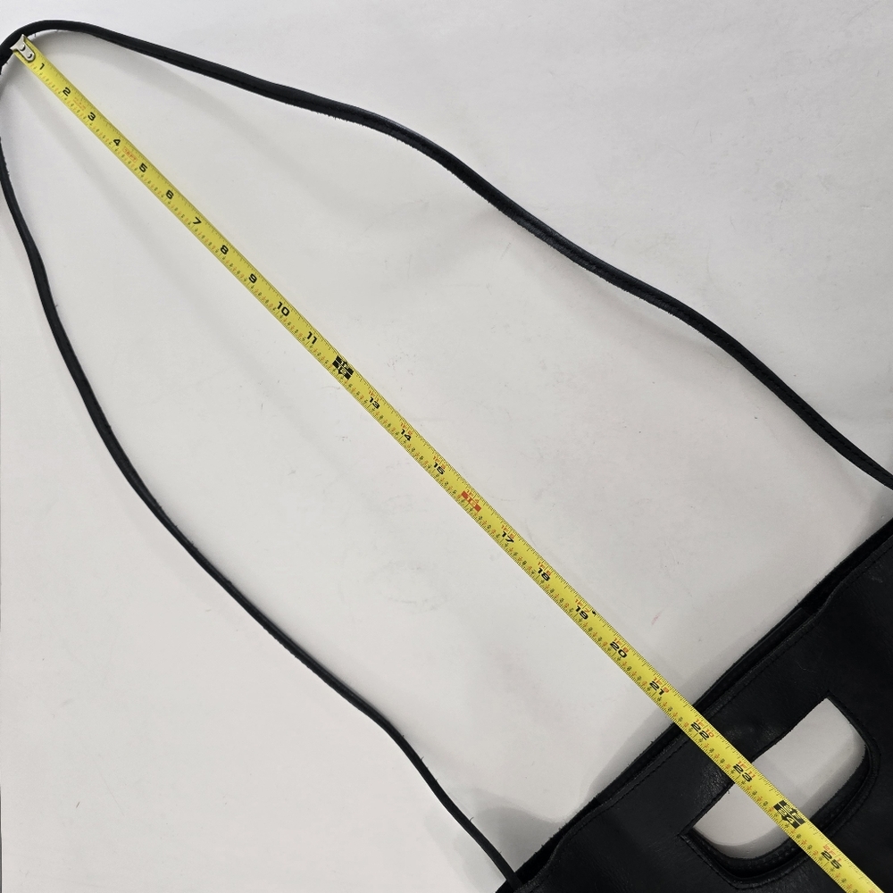 Able Black Shoulder Bag with Sophisticated Design - Picture 15 of 16